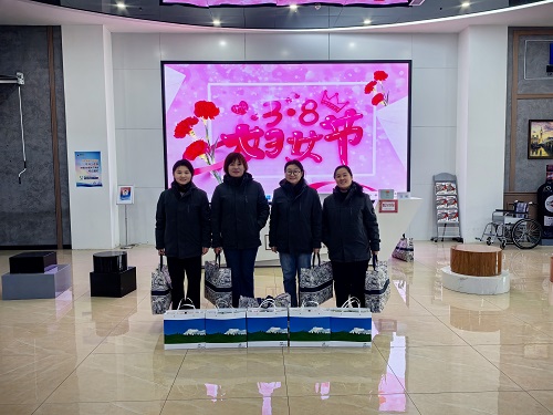 E:\祿發(fā)稿件\2025年\服務(wù)區(qū)\雄安榮烏片區(qū)開展“情暖三八,共綻芳華”女職工專屬活動\91f0608243d9c586c5a41f4e60f41a3 - 副本.jpg E:\祿發(fā)稿件\2025年\服務(wù)區(qū)\雄安榮烏片區(qū)開展“情暖三八,共綻芳華”女職工專屬活動\91f0608243d9c586c5a41f4e60f41a3 - 副本.jpg